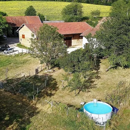 Au Dessus De Parady 3* Gillonnay