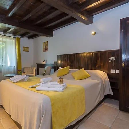 Au Dessus De Parady Bed & Breakfast Gillonnay