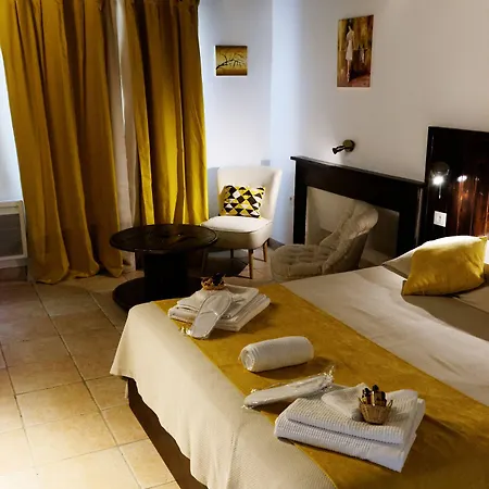 Maison d'hôtes Au Dessus De Parady 3*