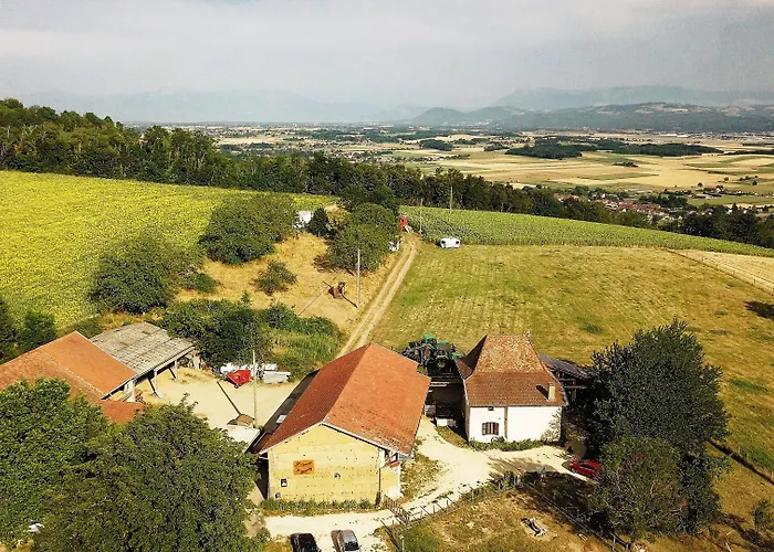 Pensión Au Dessus De Parady